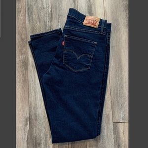 Levi’s shaping skinny jeans, size 29